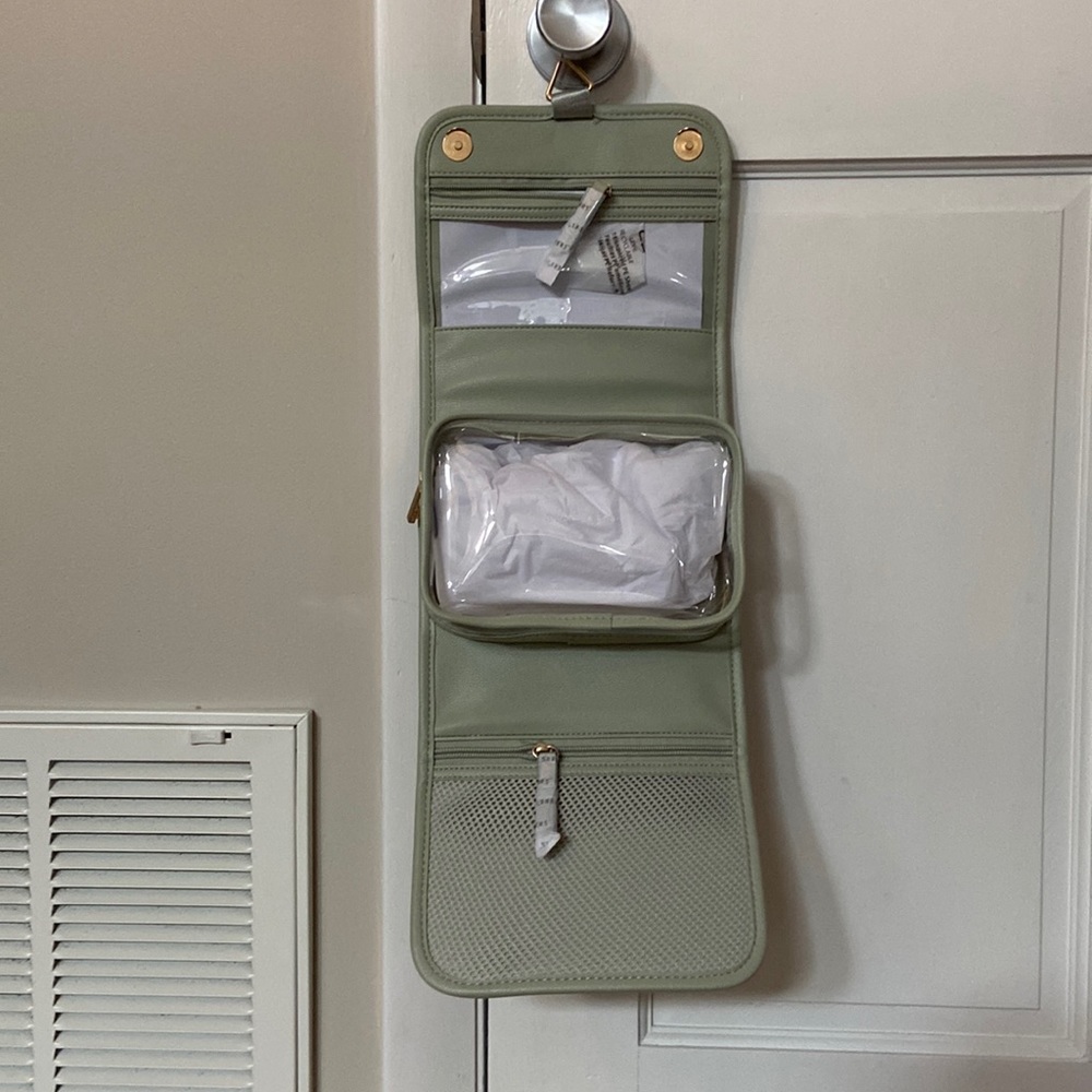 Stackers toiletry bag